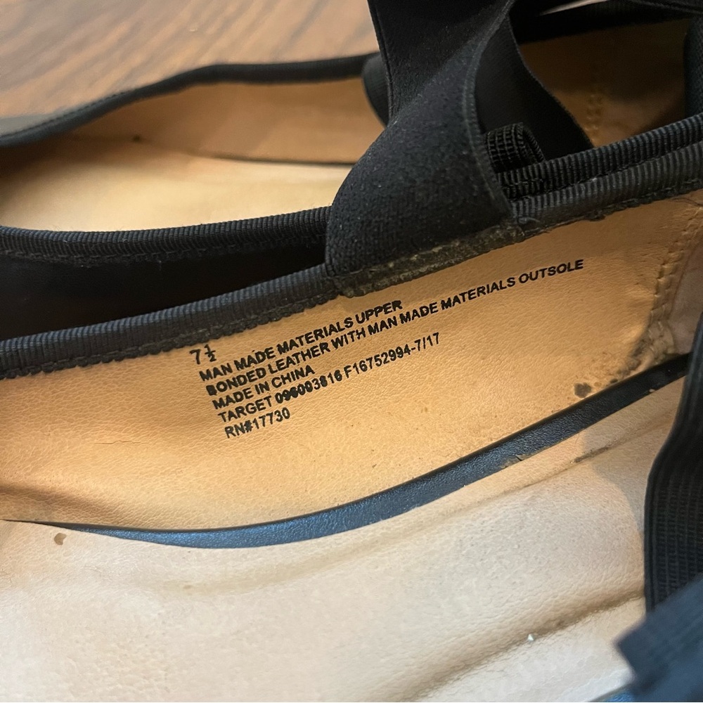 Women's Cross-Strap Flats - Picture 4 of 6